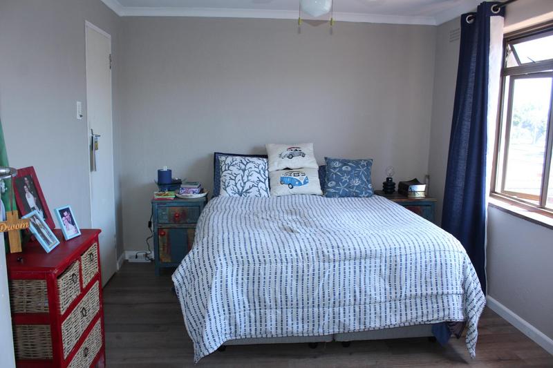 2 Bedroom Property for Sale in Goodwood Estate Western Cape